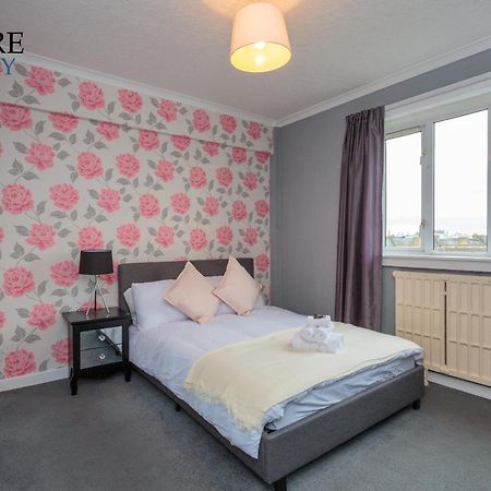 Stunning 3 Bedroom Apartment EDI Exterior photo