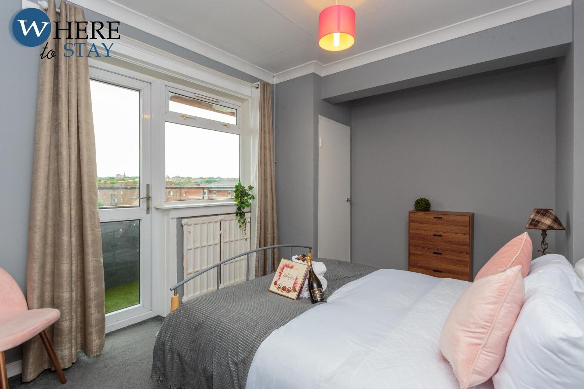 Stunning 3 Bedroom Apartment EDI Exterior photo
